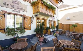 Hotel Karin